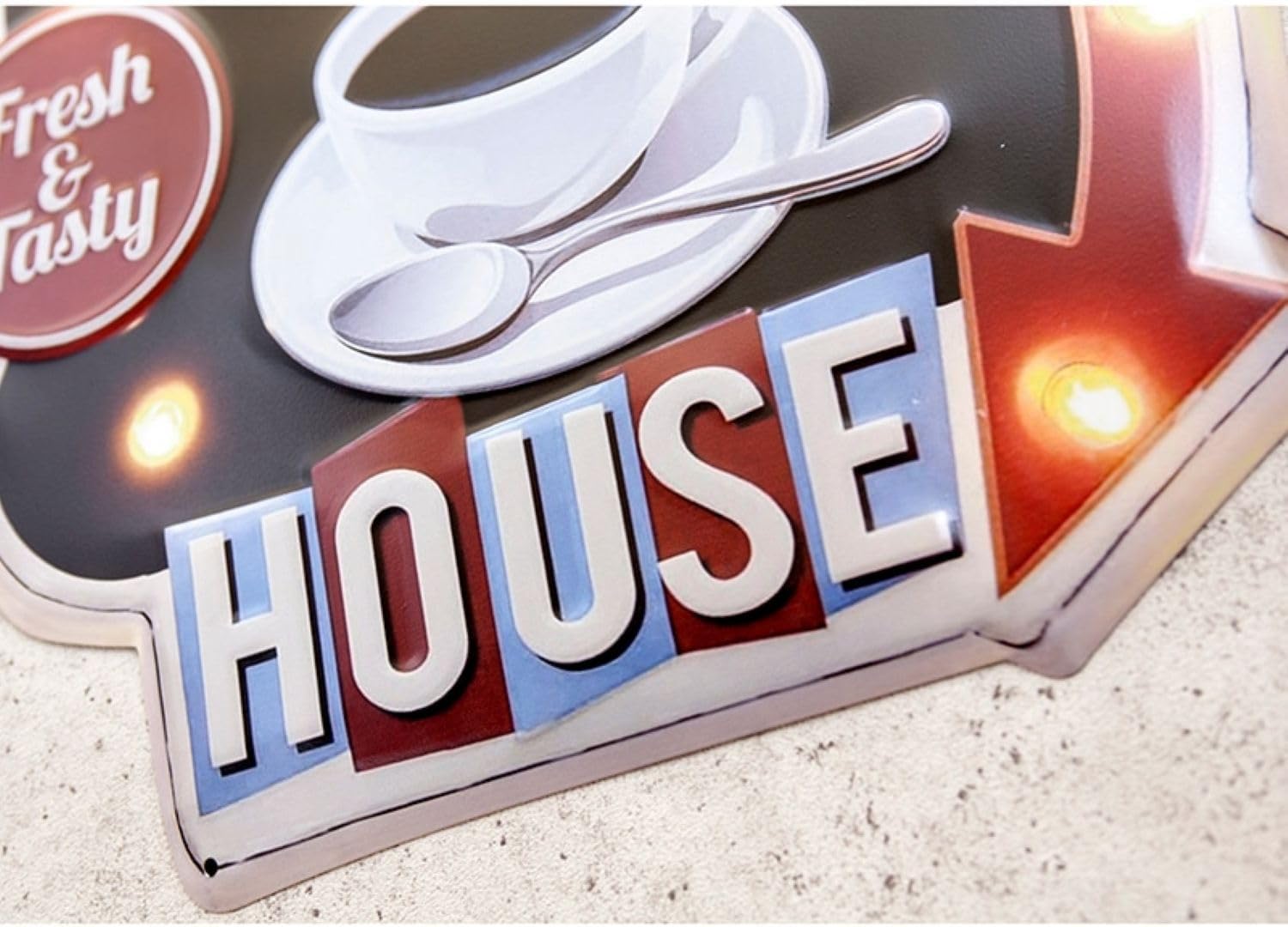 Akizuki Embossed Plate 40×40 cm