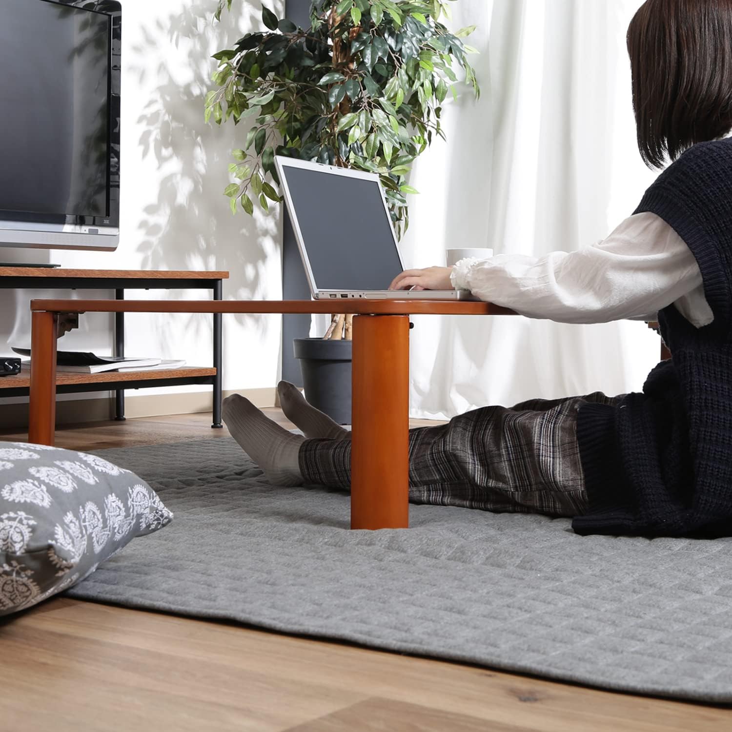 Fuji Boeki 28603 Foldable Mini Table 64.5×40×26.5 cm